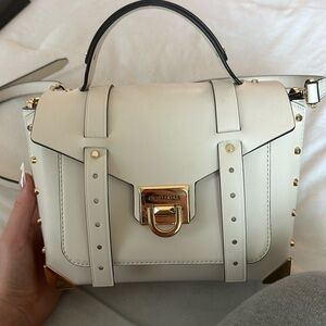 White Michael kors manhattan